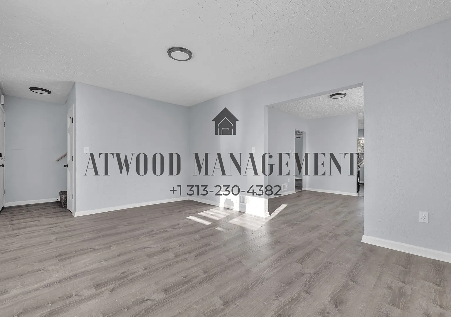 This beautifully updated 4-bedroom, 2-bath single-family home is ready for move-in! — Photo 3