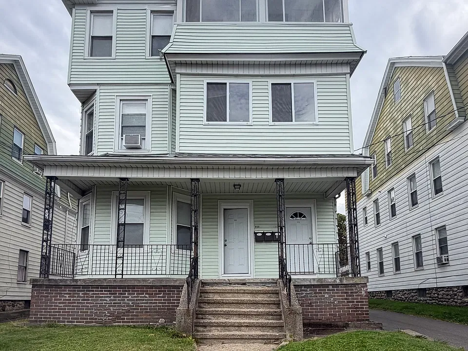 650 Highland Ave #1