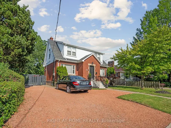 105 Glenridge Ave, Saint Catharines, ON L2R 4X5