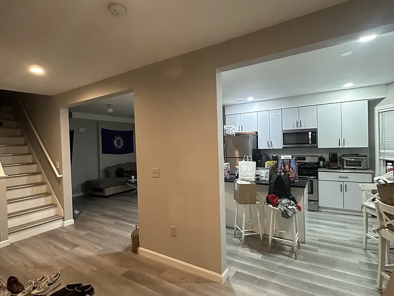 68 Quint Ave #1 — Photo 2