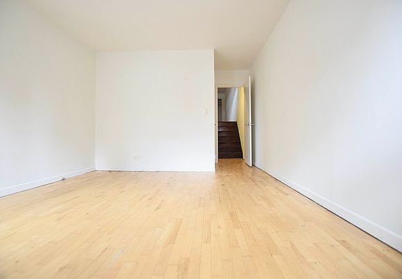 4th image of 325 E 34th St #5E