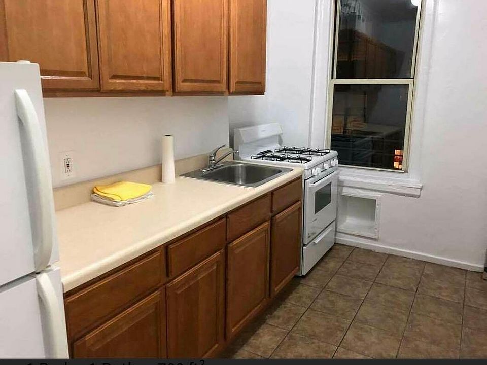1st image of 261 Seaman Ave #F3
