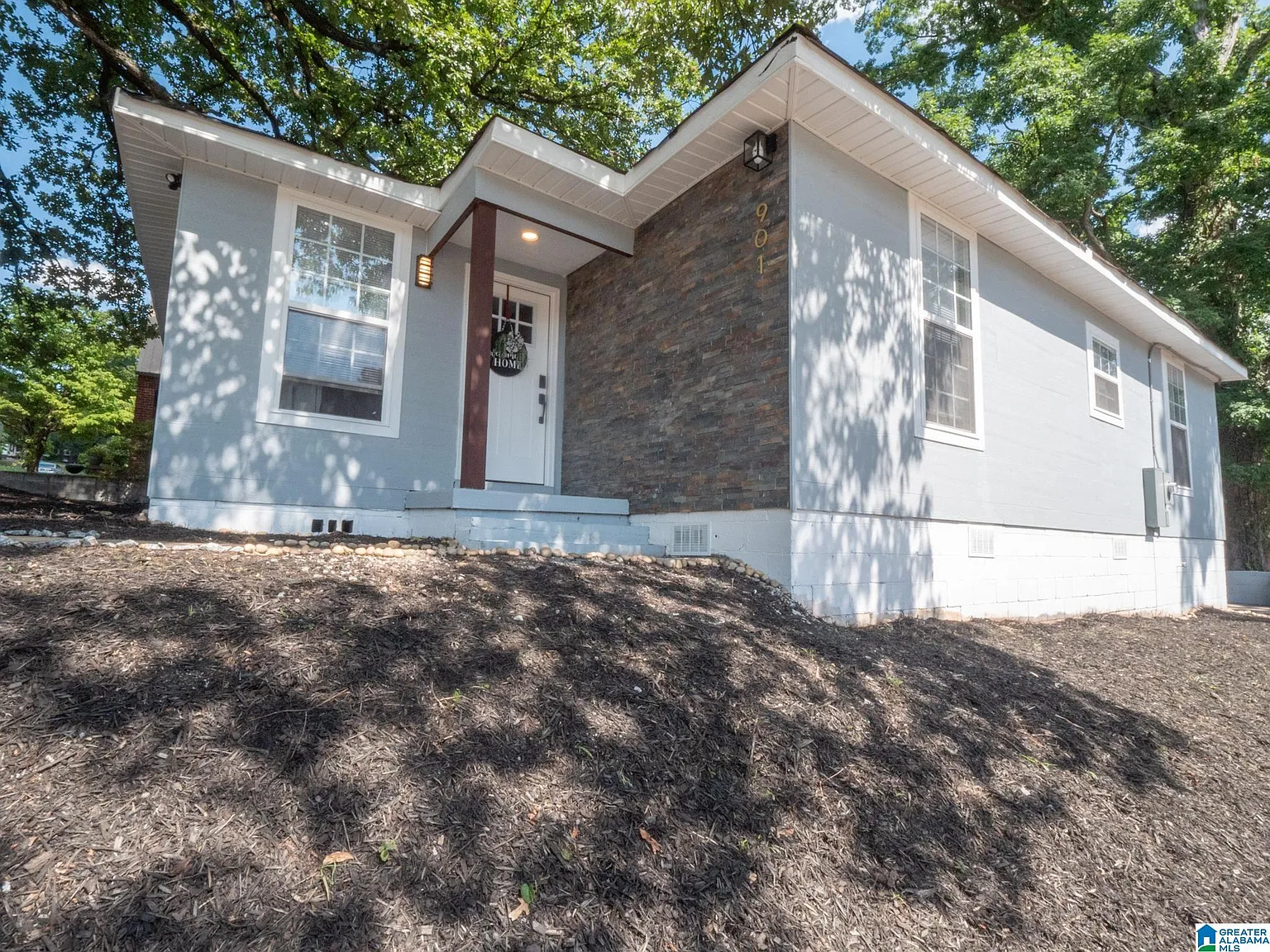 4 bed, 1187 sqft, $1,600 — Photo 1