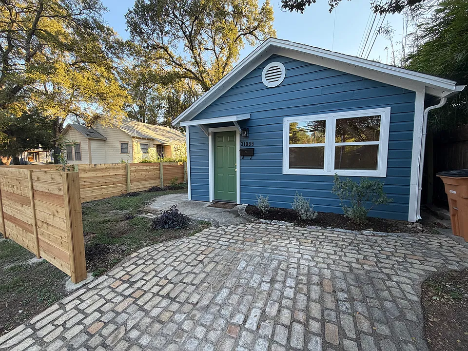 3108 Breeze Ter #B