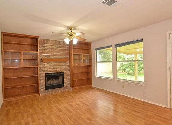 Spacious Family Room.  Popcorn Ceiling has been Removed throughout.
