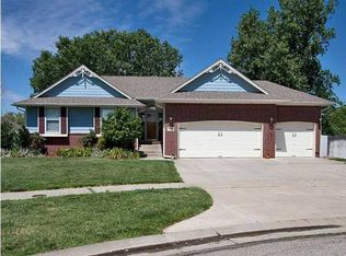 1600 E Windwood Cir, Derby, KS 67037