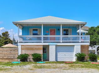 106 Ocean Blvd, Carolina Beach, NC 28428