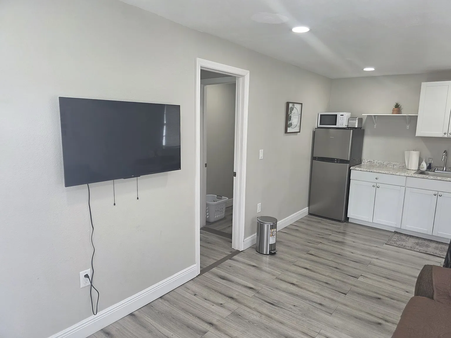 1 bed, 500 sqft, $1,600 — Photo 3