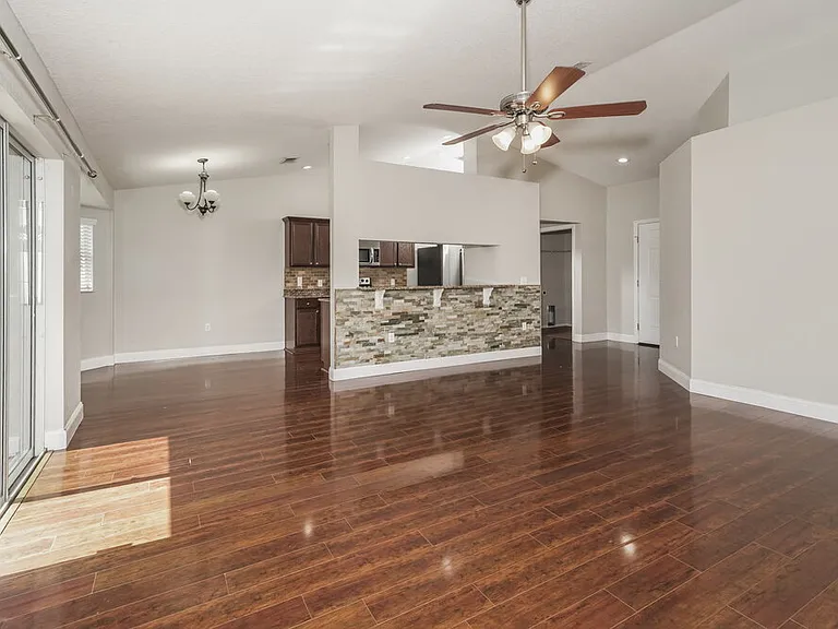 5122 Garberia Ave — Photo 3