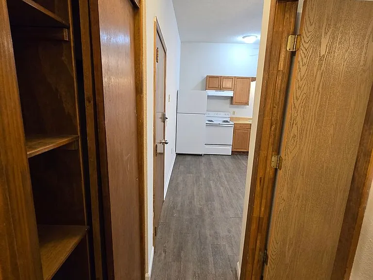 Swingle House Apartments — Photo 7