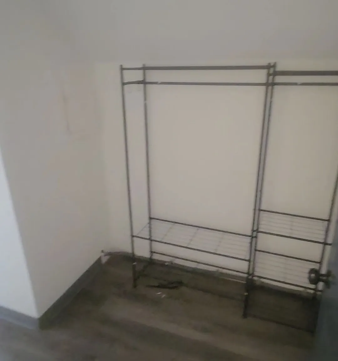 3 bed, 1000 sqft, $2,700 — Photo 3