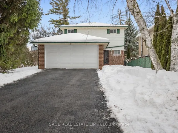 2 Johnson St, Markham, ON L3T 2N7