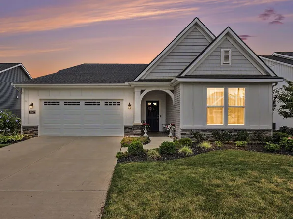 2942 Isle Water Dr, Belmont, MI 49306