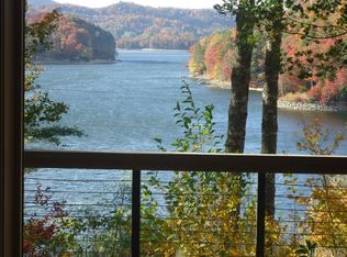 106 Vandora Ln, Glenville, NC 28736
