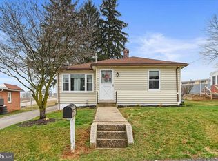 57 2nd St, Windsor, PA 17366