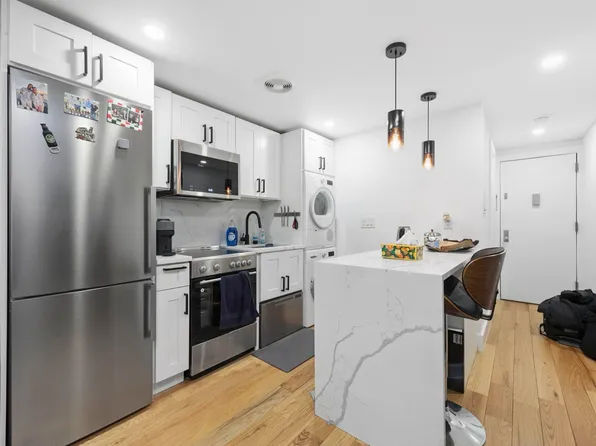 20 E 22nd St #2G, New York, NY 10010