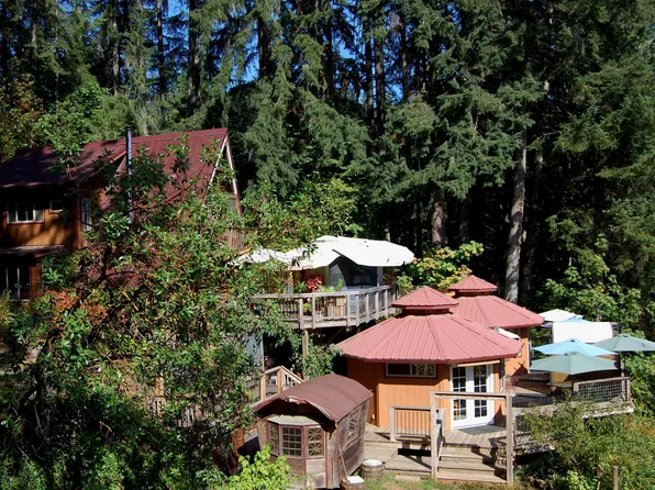(undisclosed Address), Junction City, OR 97448