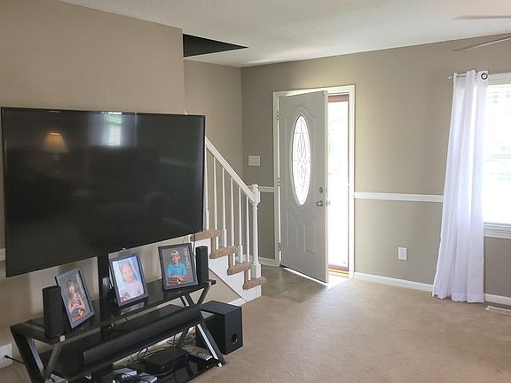 3rd image of 1119 Carolina Ave