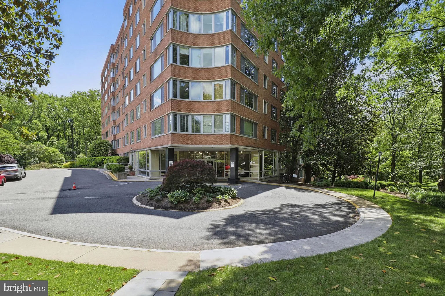 4200 Cathedral Ave NW APT 317 photo 1