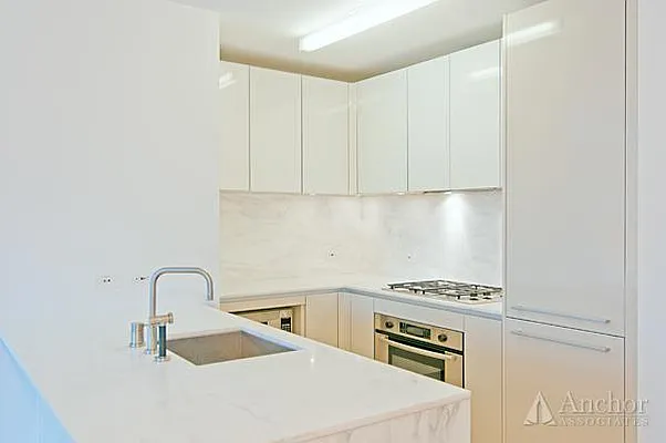 Rented by Anchor Associates | media 9