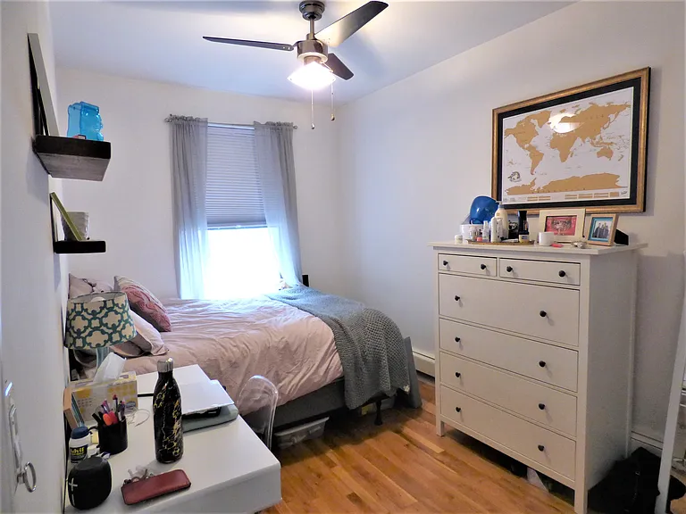 218 E 14th St #5R — Photo 7