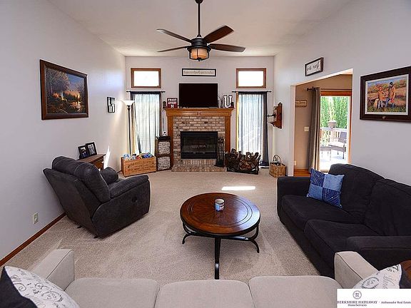 4th image of 5007 S 165th St