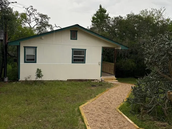 163 Oak Ridge Rd, Pipe Creek, TX 78063
