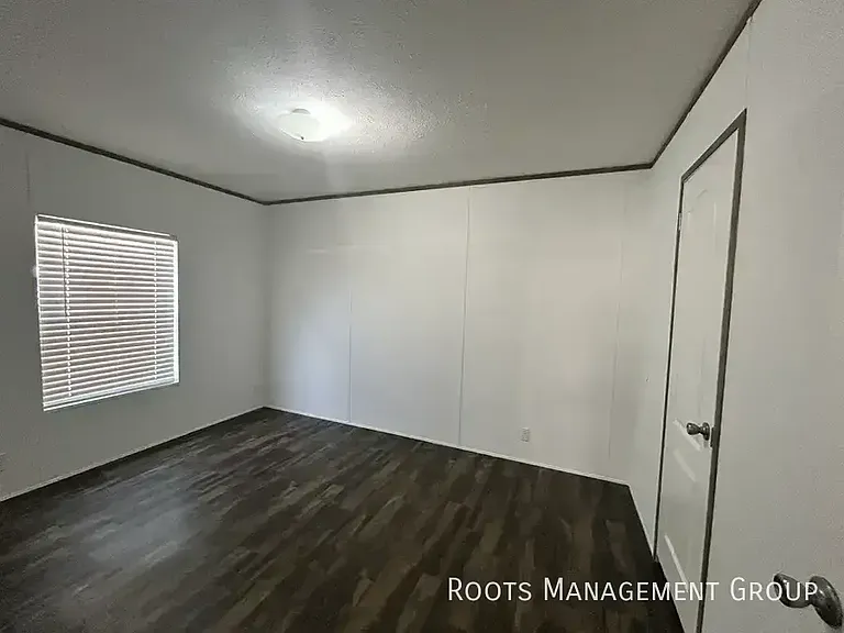 6347 Tara Blvd #14 — Photo 8