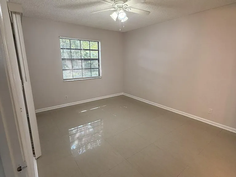 301 Norwood Ter #128 — Photo 13