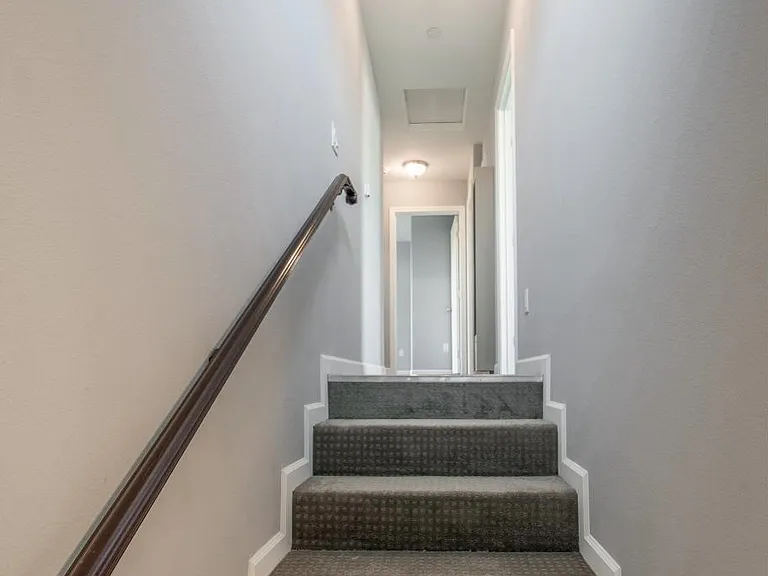205 N Gage Ave #205 — Photo 16