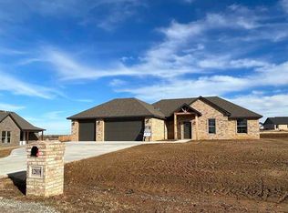 12818 Ridge Rd, Elgin, OK 73538
