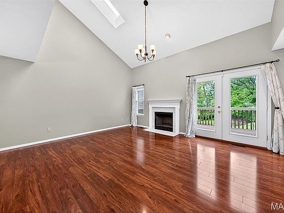 4th image of 10863 Picadily Square Dr