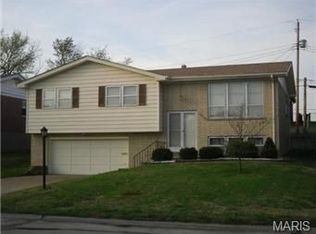 4639 Candace Dr, Saint Louis, MO 63123