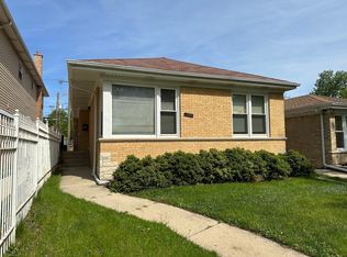 7311 N California Ave, Chicago, IL