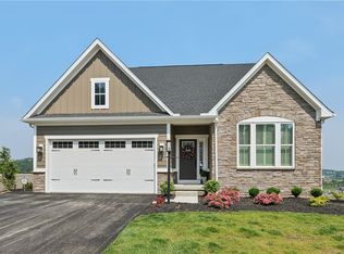 332 Red Bud Ln, Washington, PA 15301