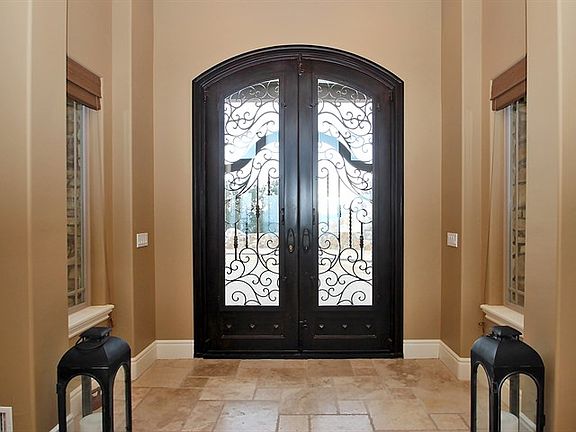 3rd image of 41750 Avenida Escala