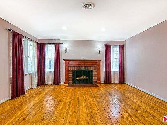 2nd image of 4135 Huntley Ave
