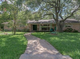 700 White Oak Dr, Woodway, TX 76712