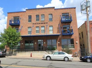 127 5th St NE APT 102, Minneapolis, MN 55413