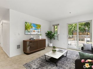 Lakehurst Condo, Seattle, WA 98125