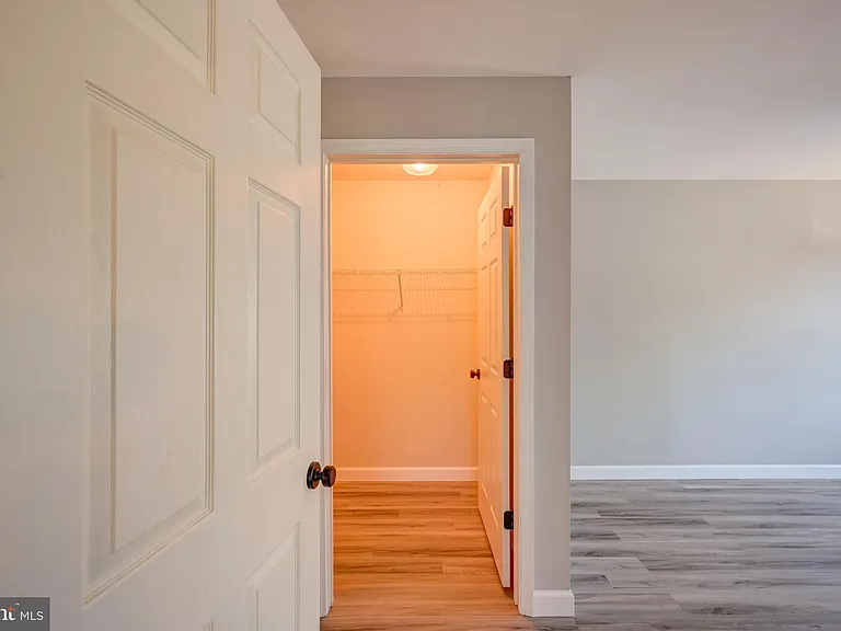 8905 Stone Creek Pl #102 — Photo 27