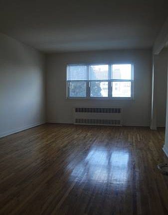 2nd image of 3019 34th St #3