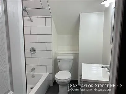 1843 Taylor St NE #2 — Photo 22
