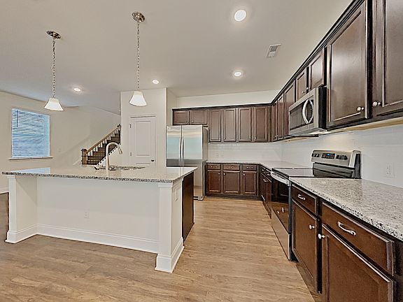 3rd image of 4411 Erabele Dr