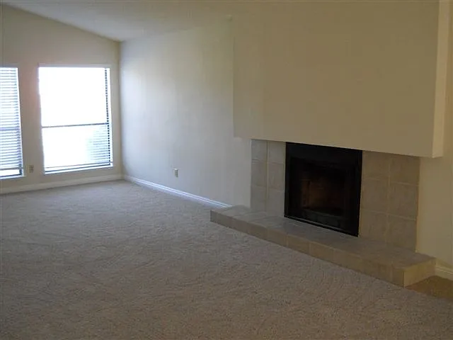 8604 Maple Grove Ct — Photo 5