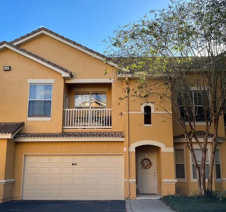 19920 Villa Ridge Dr #205