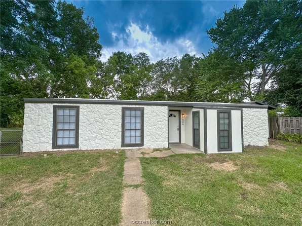 909 Westview Cir, Caldwell, TX 77836