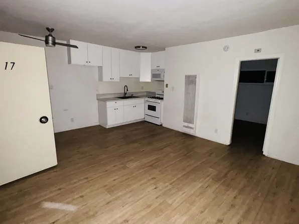 6248 Woodman Ave #17, Van Nuys, CA 91401