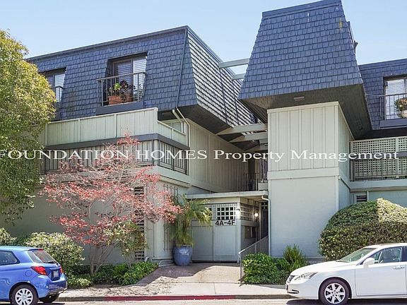 4th image of 4 Greenwood Ct Unit D