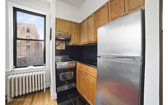 Rented by Douglas Elliman | media 21